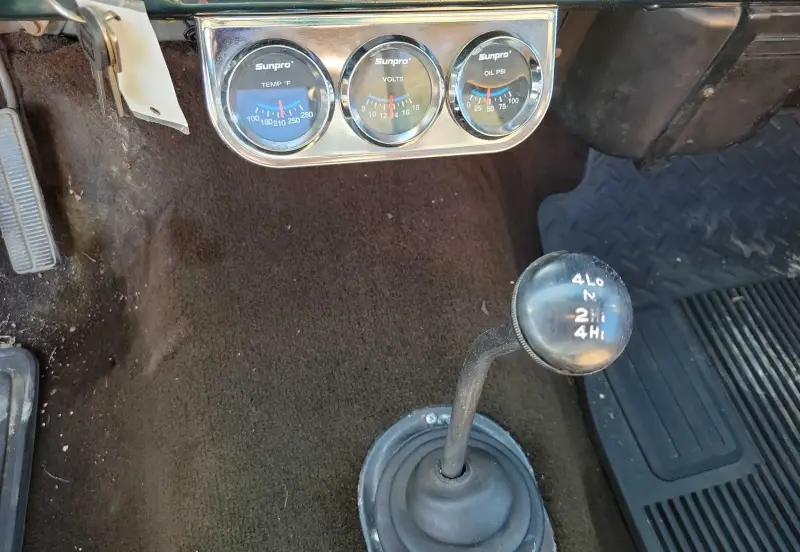 1972 Chevrolet C20 Super Custom Camper photo 35