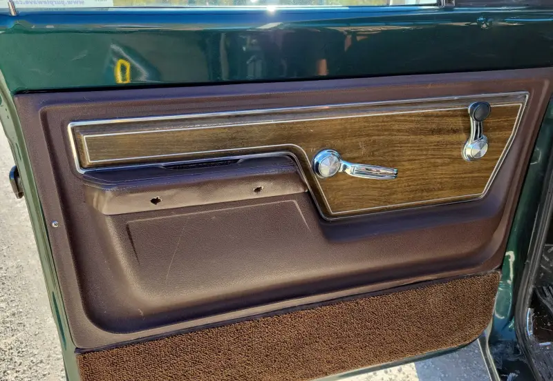 1972 Chevrolet C20 Super Custom Camper photo 24
