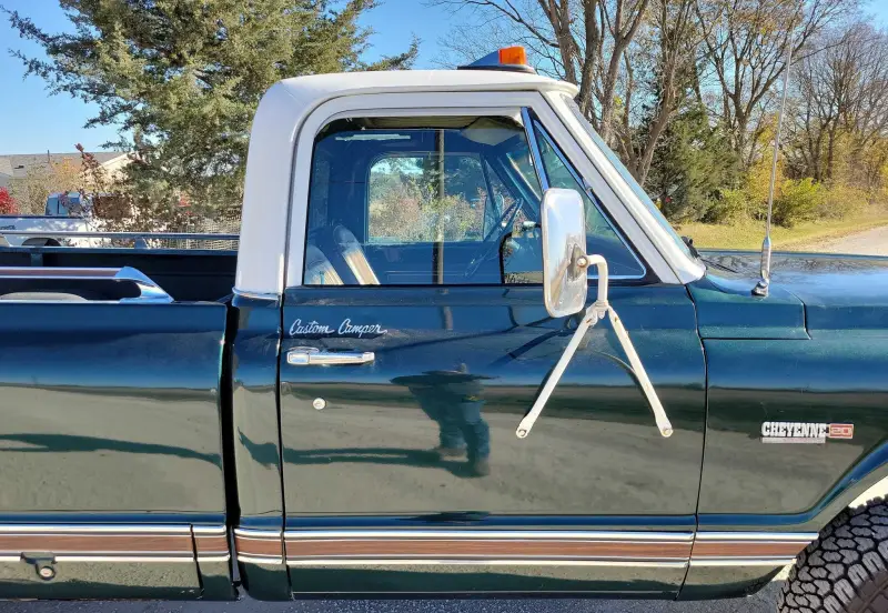 1972 Chevrolet C20 Super Custom Camper photo 20