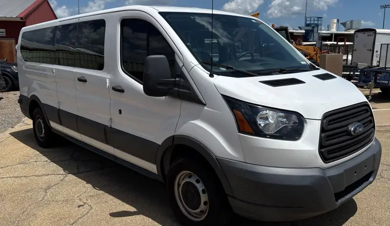 2018 Ford Transit 350 photo 3