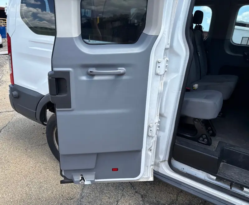 2018 Ford Transit 350 photo 34