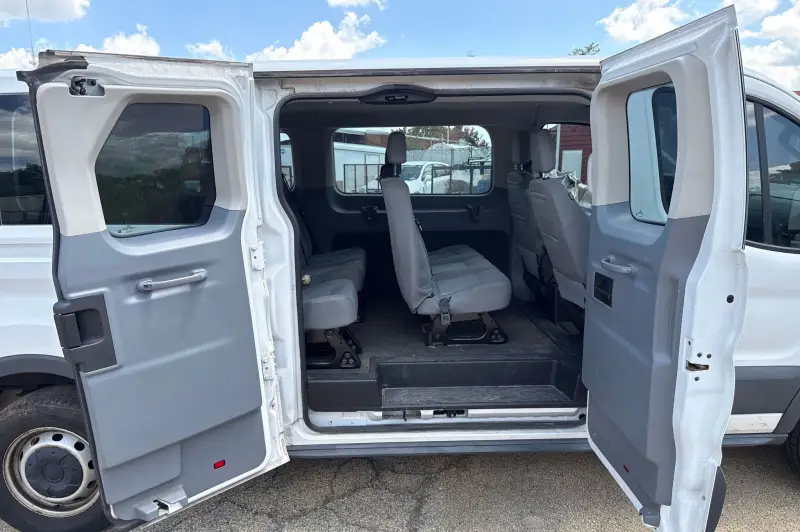 2018 Ford Transit 350 photo 33