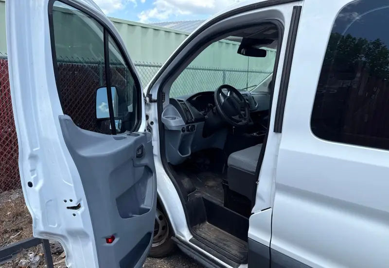 2018 Ford Transit 350 photo 11