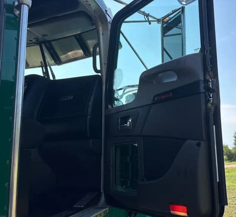 2022 Kenworth W900 photo 57