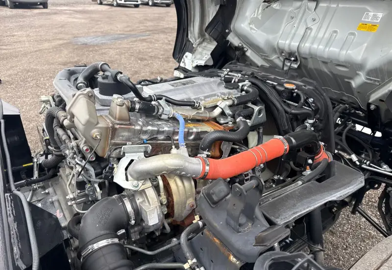 2022 Isuzu NRR photo 53