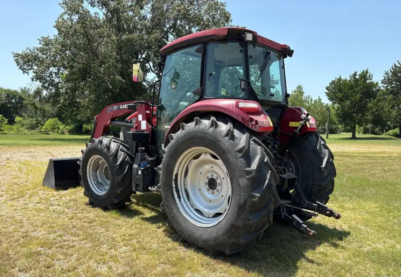 2019 Case IH Farmall 120C photo 7