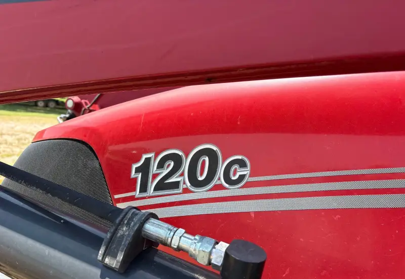2019 Case IH Farmall 120C photo 10