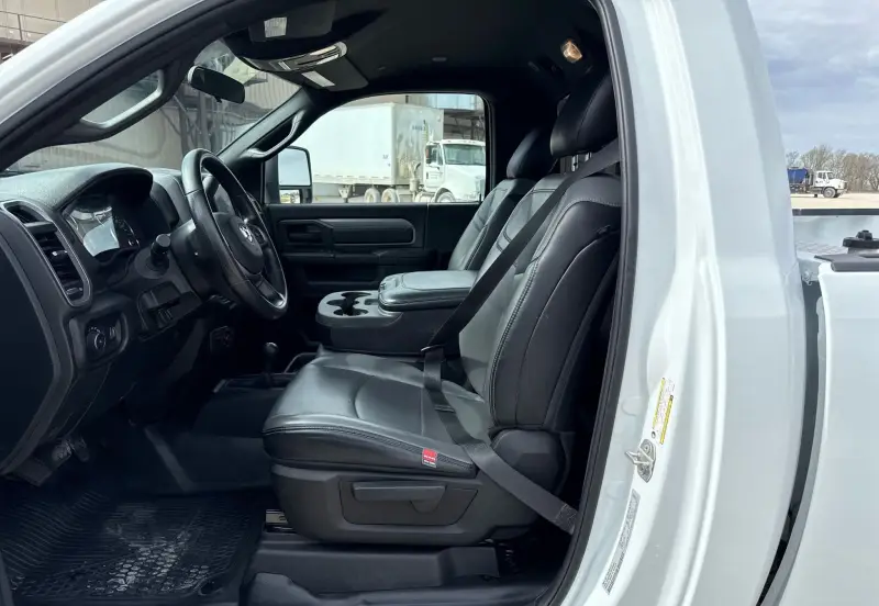 2023 Dodge Ram 3500 photo 19