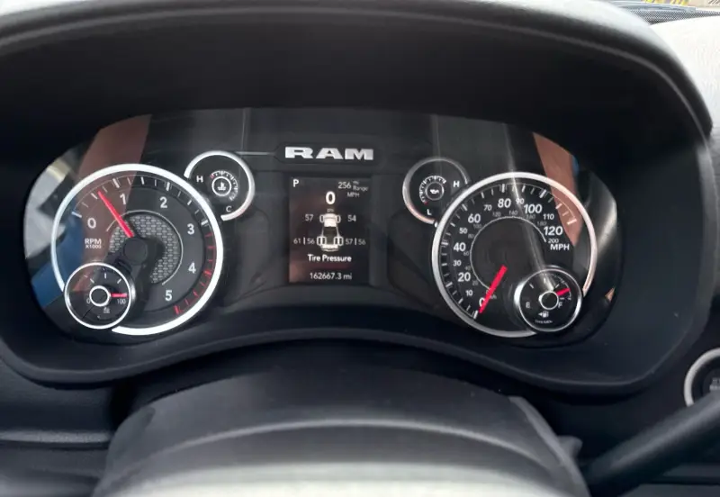 2023 Dodge Ram 3500 photo 24