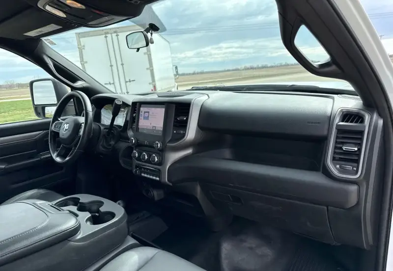 2023 Dodge Ram 3500 photo 32