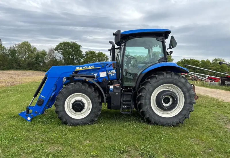 2015 New Holland T6.165 photo 8