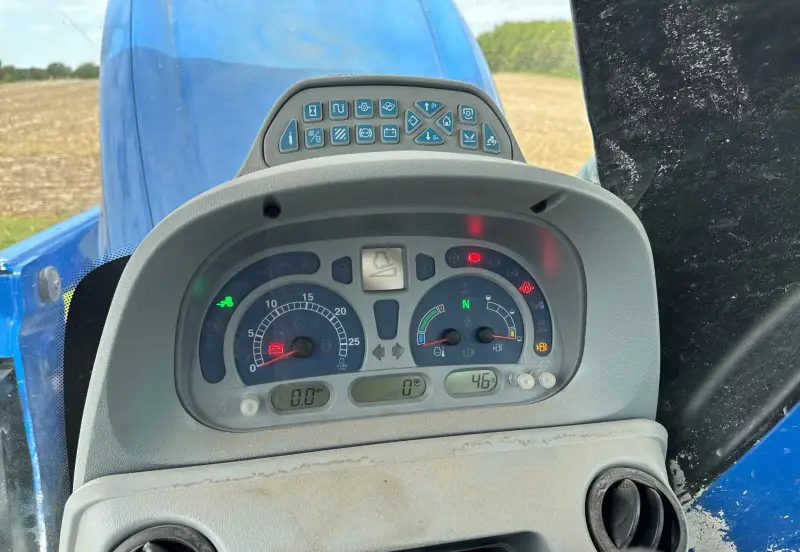 2015 New Holland T6.165 photo 37