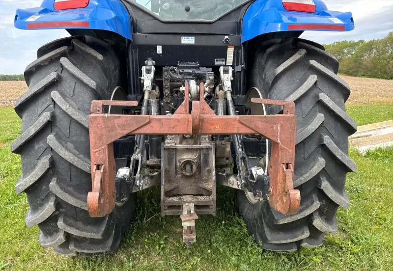 2015 New Holland T6.165 photo 18