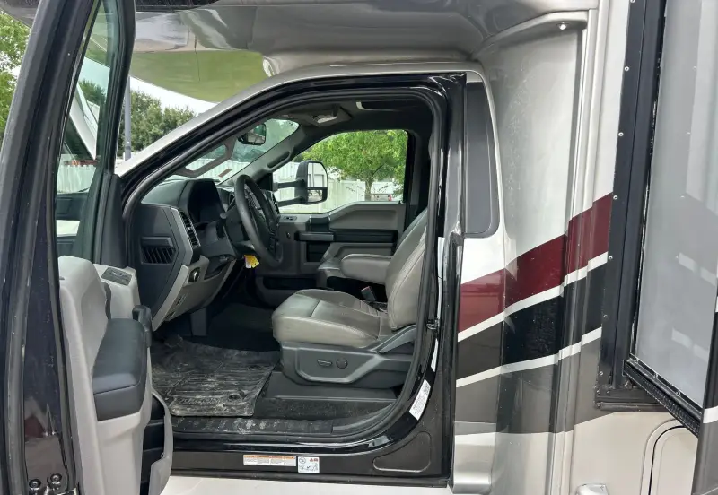 2022 Ford F600 XLT Omni Thor Motor Coach BT36 photo 56