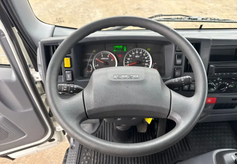 2022 Isuzu NRR photo 33