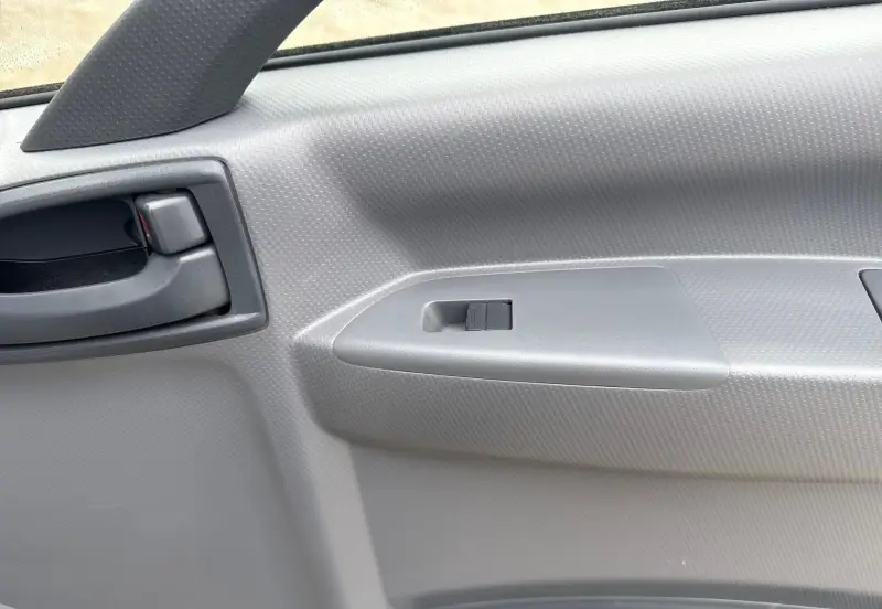 2022 Isuzu NRR photo 44
