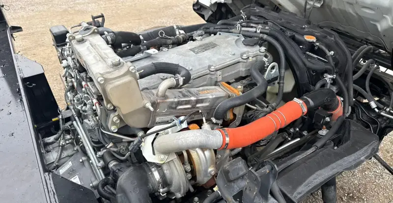 2022 Isuzu NRR photo 56