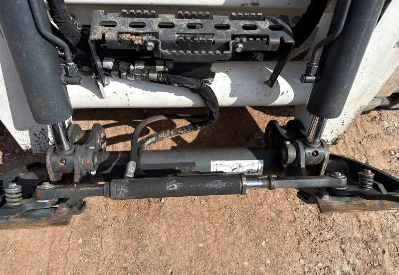 2024 Bobcat T740 photo 11