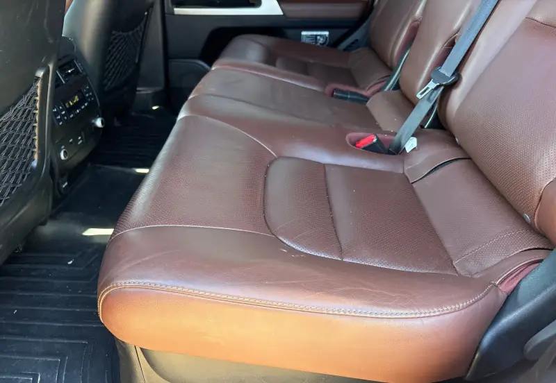 2016 Toyota Land Cruiser photo 116
