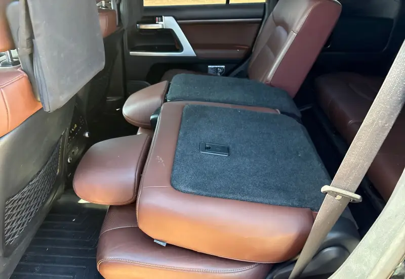 2016 Toyota Land Cruiser photo 121