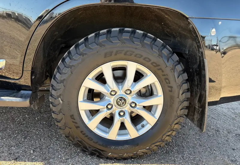 2016 Toyota Land Cruiser photo 140