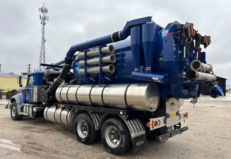 2014 Mack GU713 photo 7