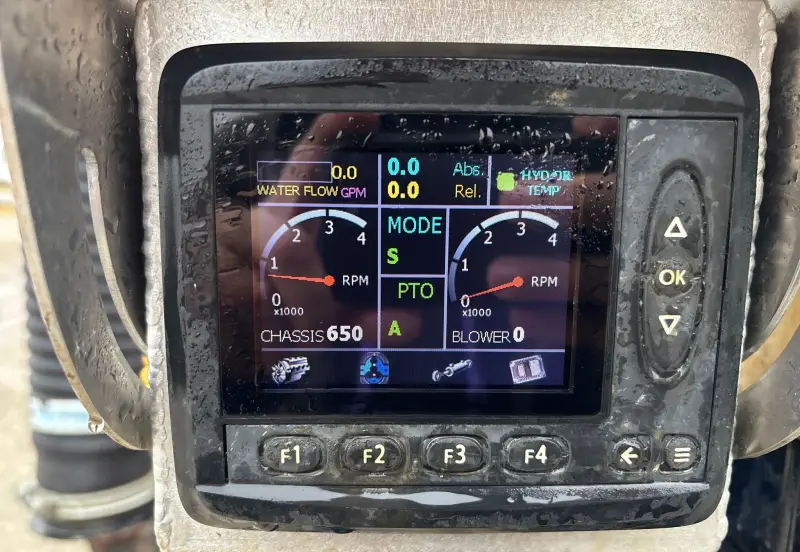 2014 Mack GU713 photo 19