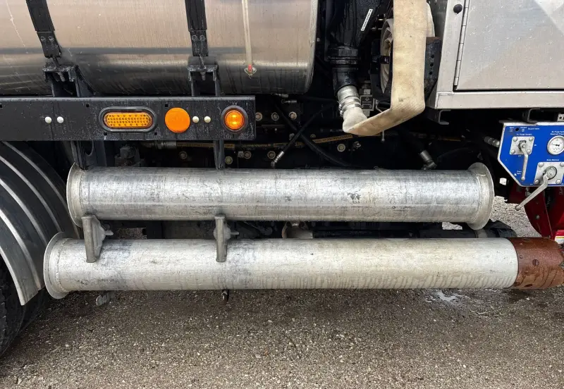 2014 Mack GU713 photo 38