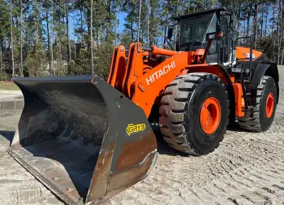 2020 Hitachi ZW370-6