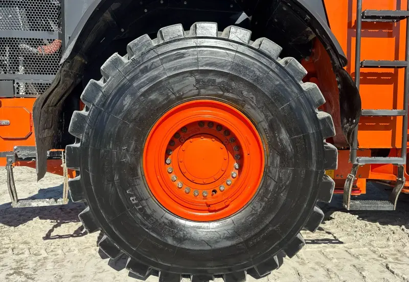 2020 Hitachi ZW370-6 photo 75