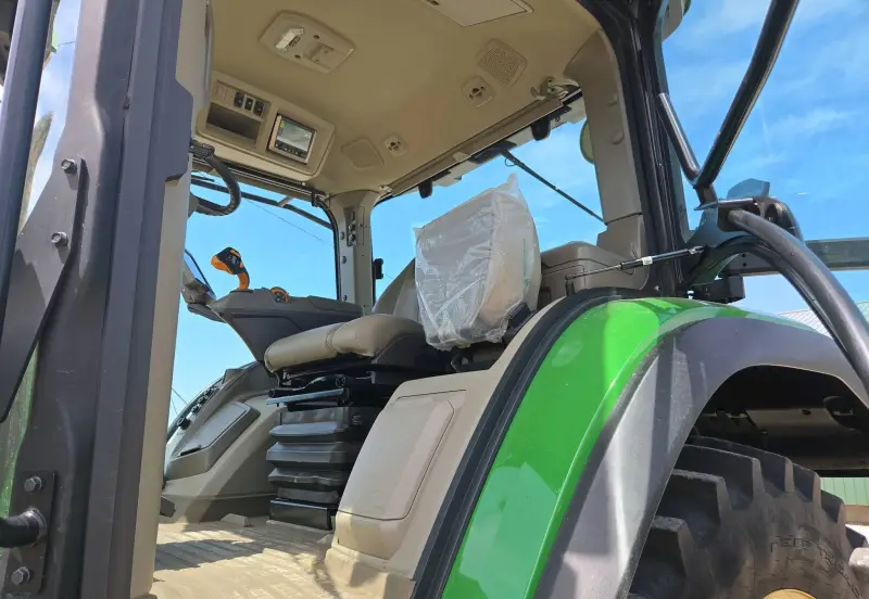 2021 John Deere 8R340 photo 37