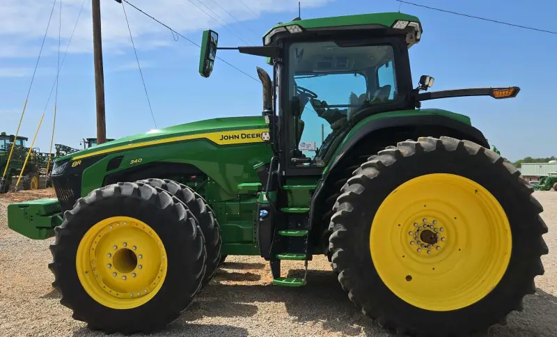 2021 John Deere 8R340 photo 8