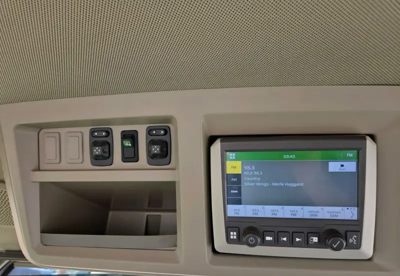 2021 John Deere 8R340 photo 61
