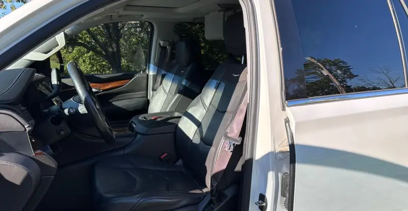 2016 Cadillac Escalade photo 45