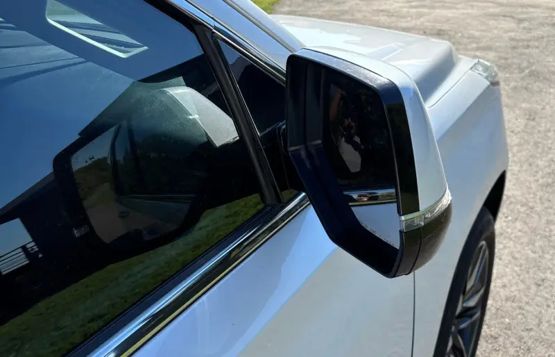 2016 Cadillac Escalade photo 23