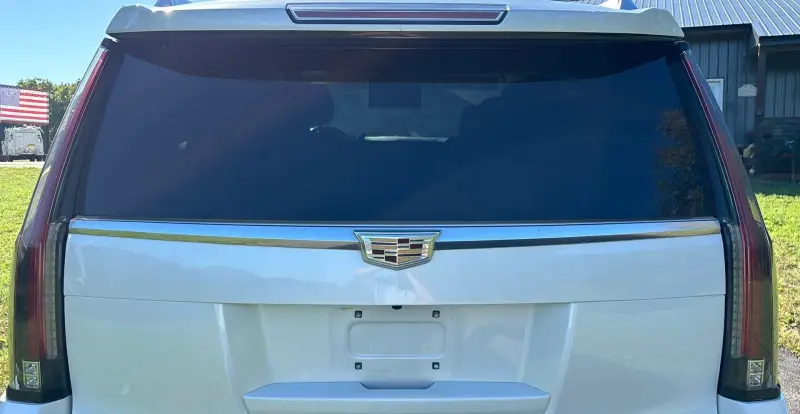 2016 Cadillac Escalade photo 27