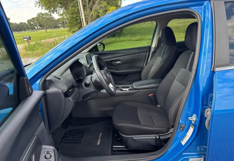 2024 Nissan Sentra photo 29