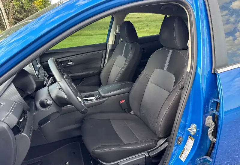 2024 Nissan Sentra photo 30