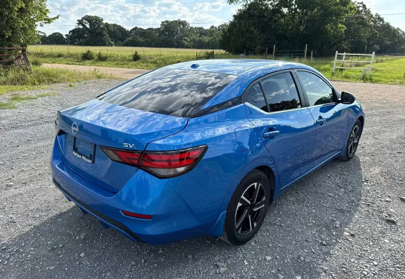 2024 Nissan Sentra photo 5