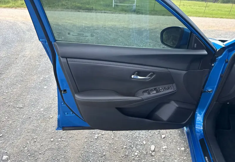 2024 Nissan Sentra photo 27