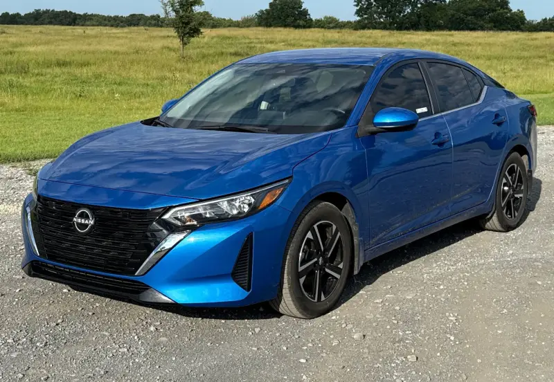 2024 Nissan Sentra photo 1