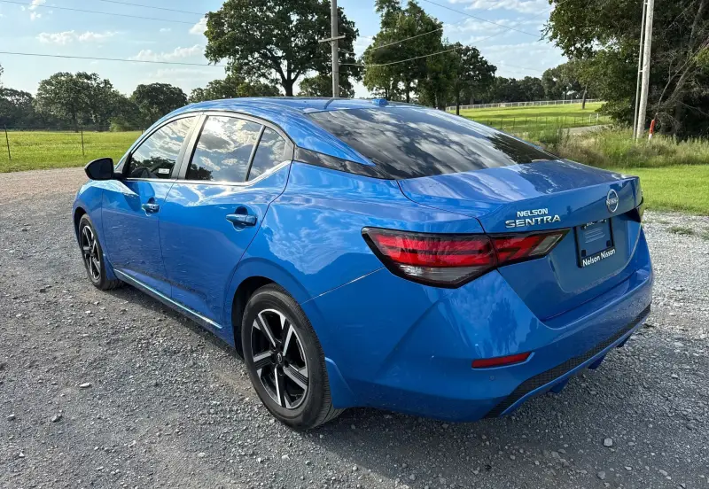 2024 Nissan Sentra photo 7
