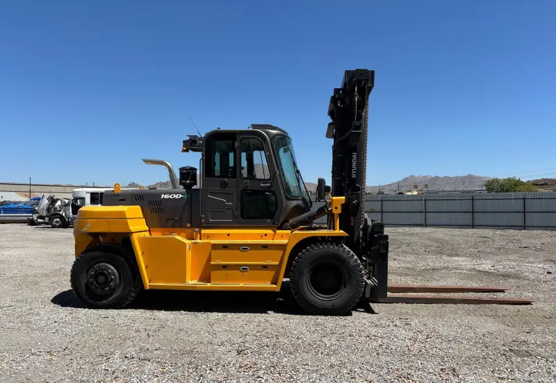 2022 Hyundai 160D-9 photo 4