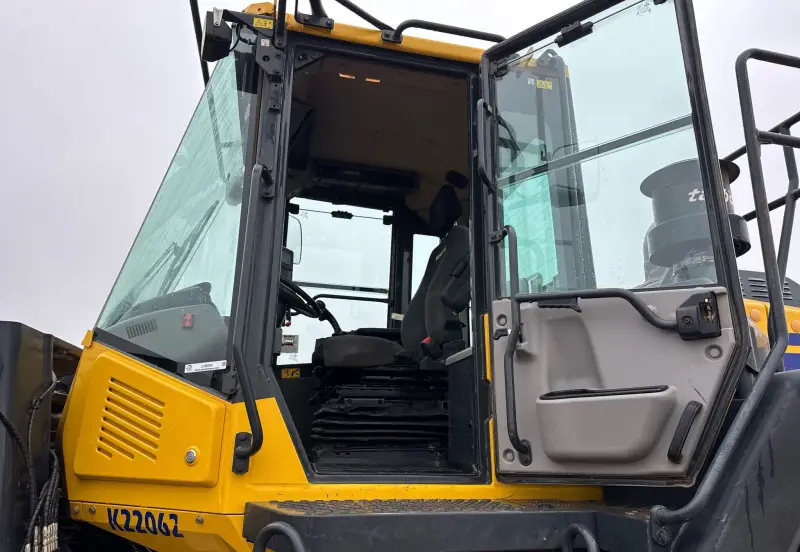2022 Komatsu WA380-8 photo 30