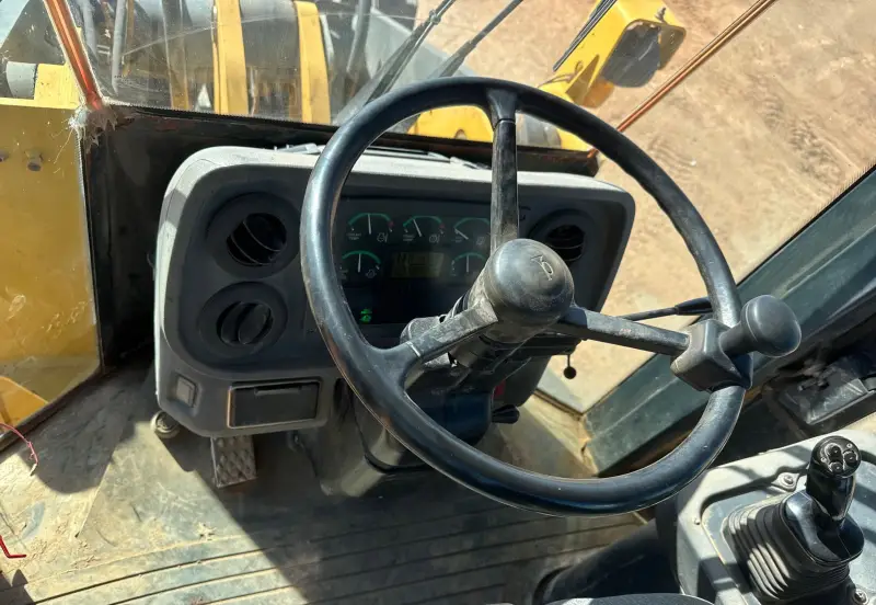 2007 John Deere 624J photo 35