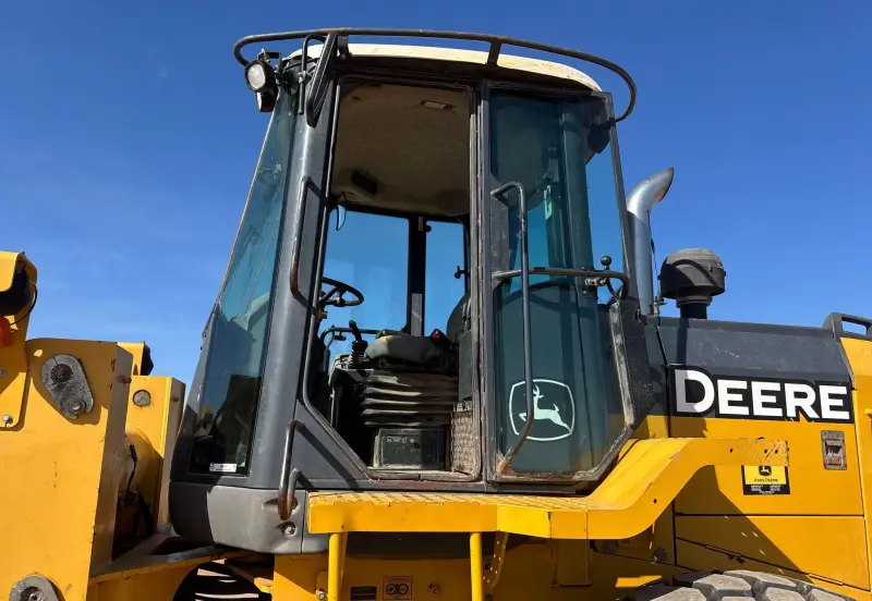 2007 John Deere 624J photo 32