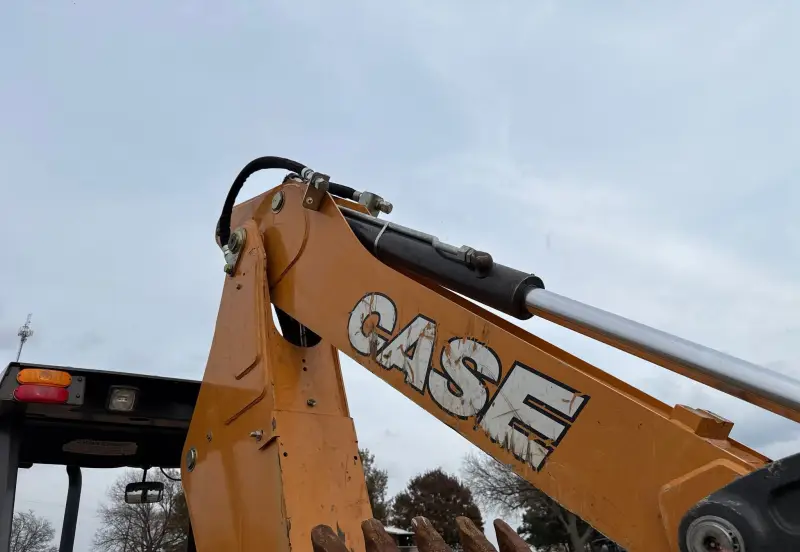 2022 Case 580N EP photo 36