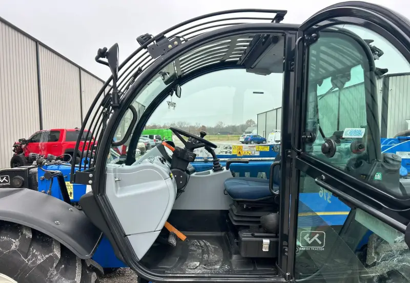 2021 New Holland LM7.42 photo 34