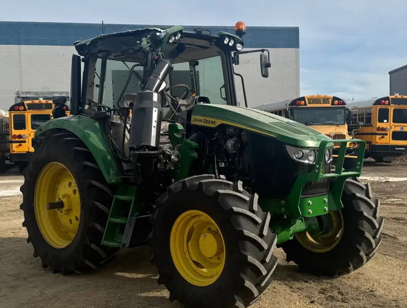 2025 John Deere 6M 125 photo 3