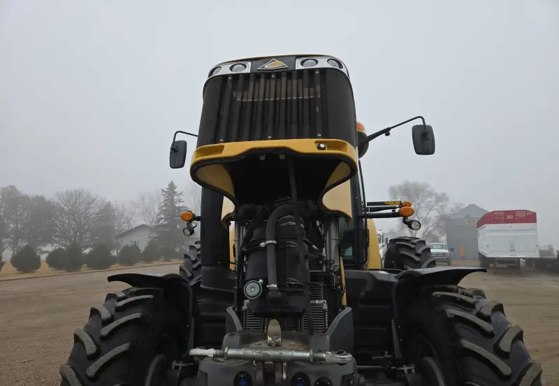 2012 Challenger MT655D photo 51